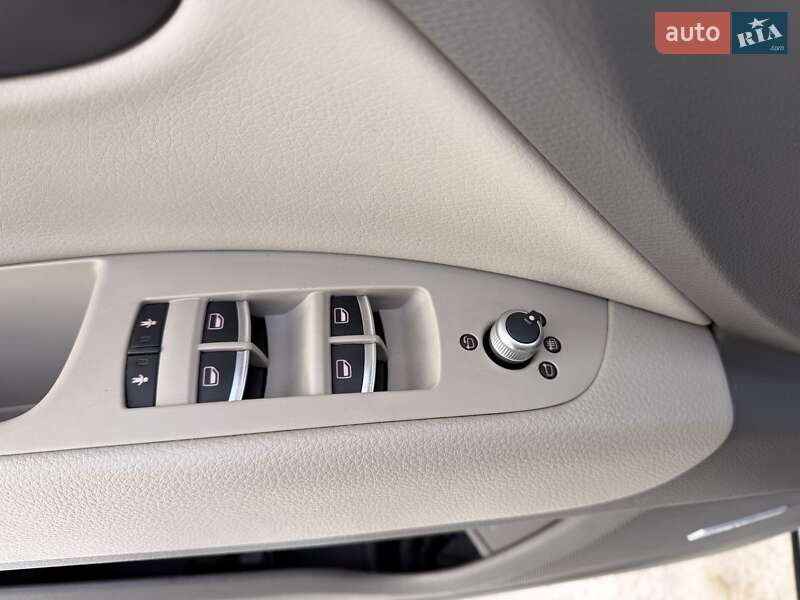 Внедорожник / Кроссовер Audi Q7 2014 в Киеве