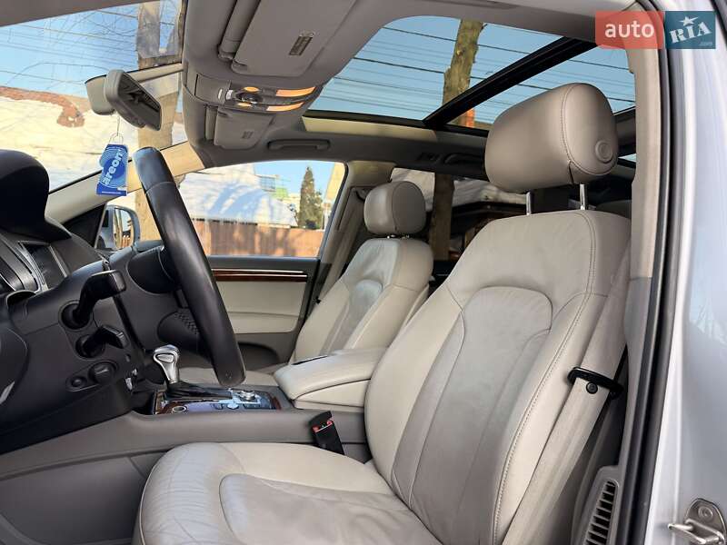 Внедорожник / Кроссовер Audi Q7 2014 в Киеве