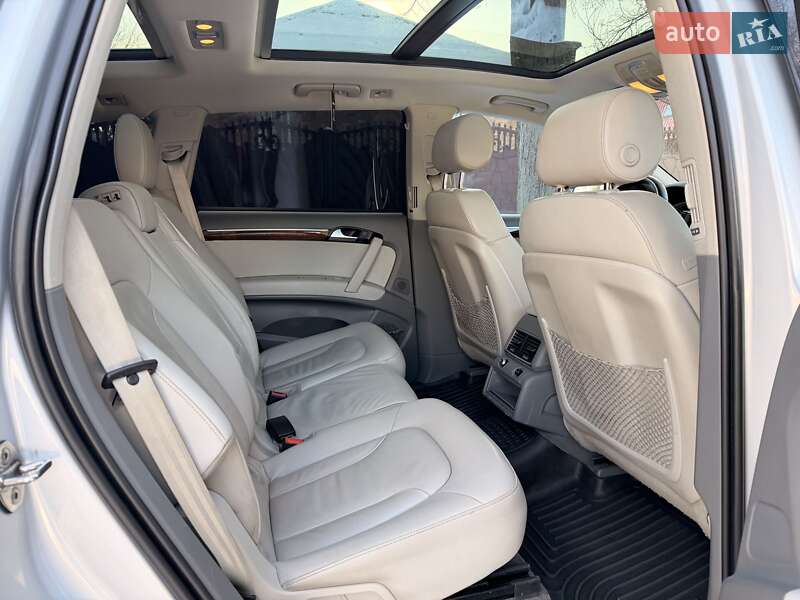 Внедорожник / Кроссовер Audi Q7 2014 в Киеве