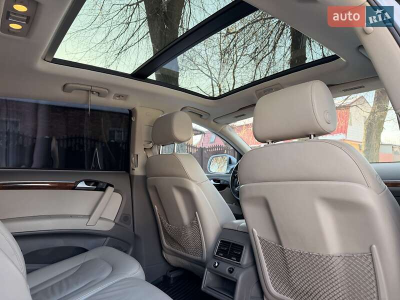Внедорожник / Кроссовер Audi Q7 2014 в Киеве