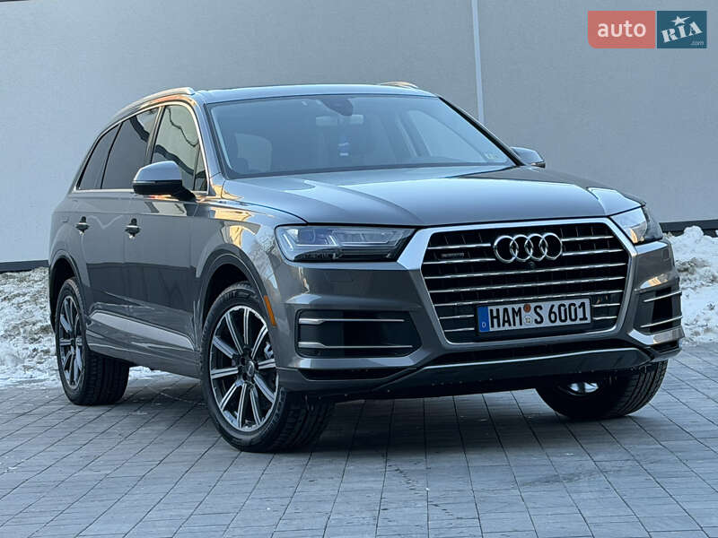 Внедорожник / Кроссовер Audi Q7 2015 в Ровно
