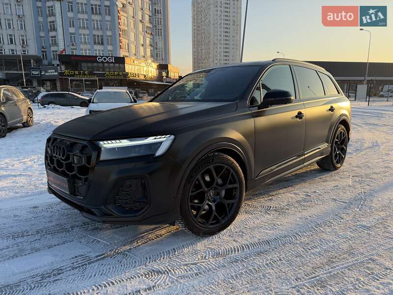 Внедорожник / Кроссовер Audi Q7 2025 в Киеве