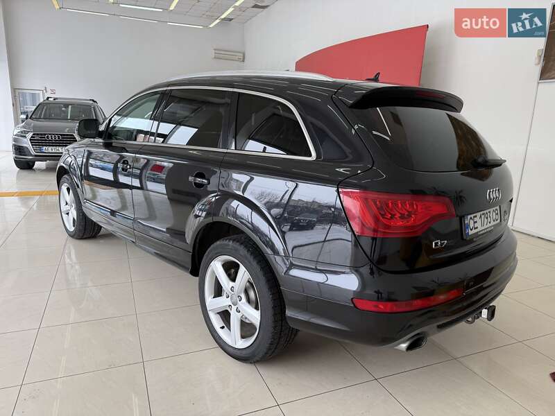 Внедорожник / Кроссовер Audi Q7 2013 в Черновцах