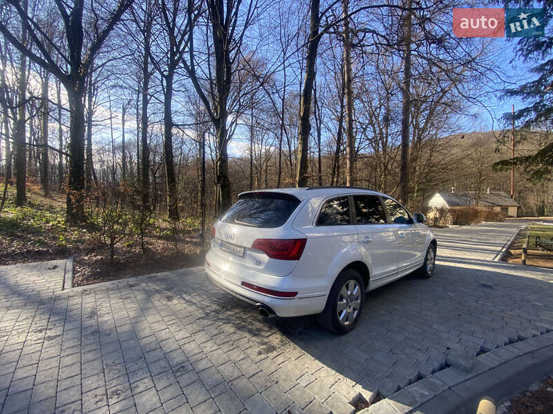 Позашляховик / Кросовер Audi Q7 2015 в Мукачевому