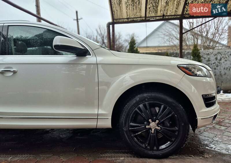 Внедорожник / Кроссовер Audi Q7 2010 в Запорожье