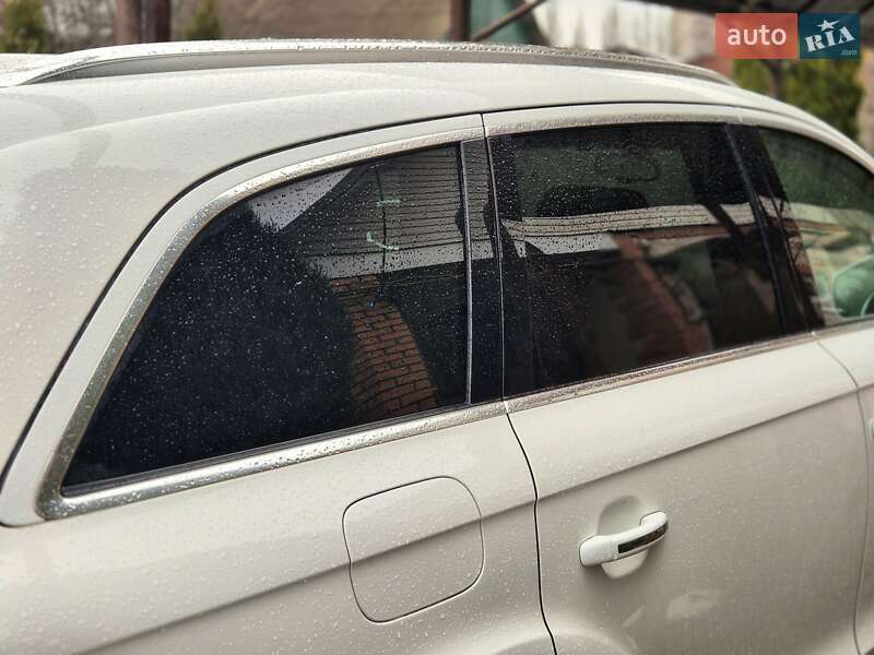 Внедорожник / Кроссовер Audi Q7 2010 в Запорожье