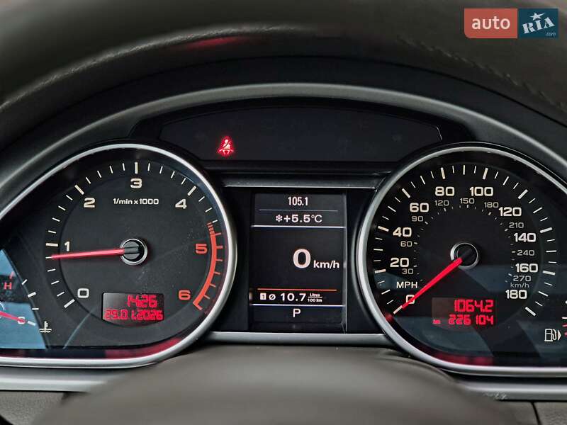 Внедорожник / Кроссовер Audi Q7 2010 в Запорожье