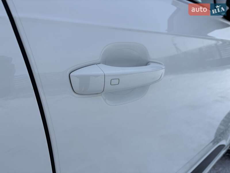 Внедорожник / Кроссовер Audi Q7 2019 в Киеве