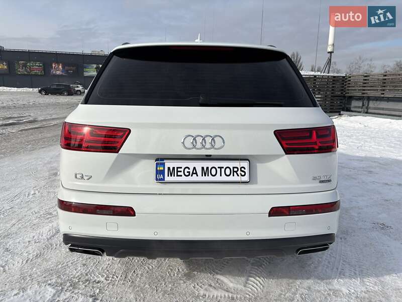Внедорожник / Кроссовер Audi Q7 2019 в Киеве