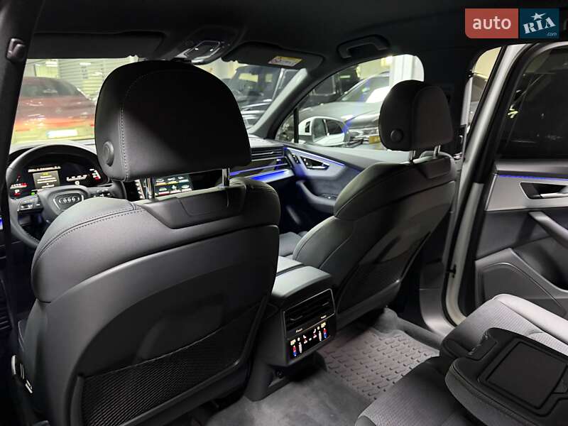 Позашляховик / Кросовер Audi Q7 2025 в Києві