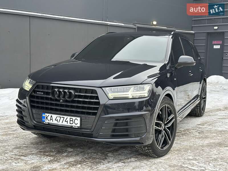 Внедорожник / Кроссовер Audi Q7 2017 в Киеве