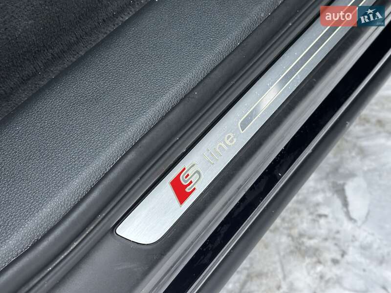 Внедорожник / Кроссовер Audi Q7 2017 в Киеве