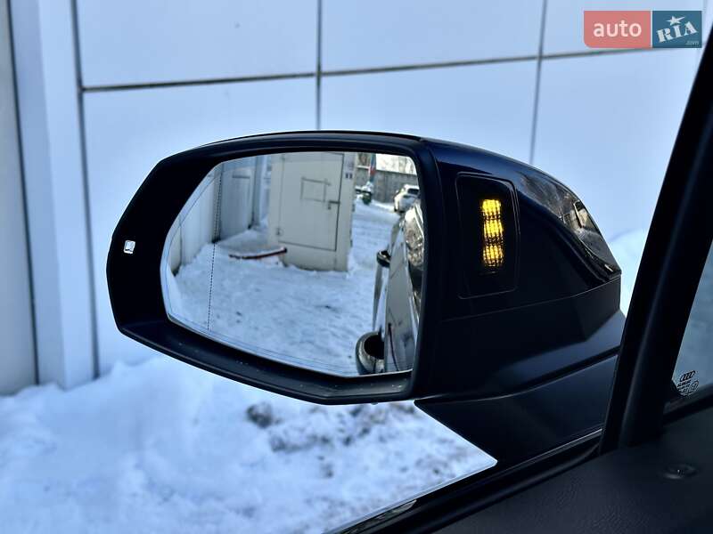 Внедорожник / Кроссовер Audi Q7 2017 в Киеве