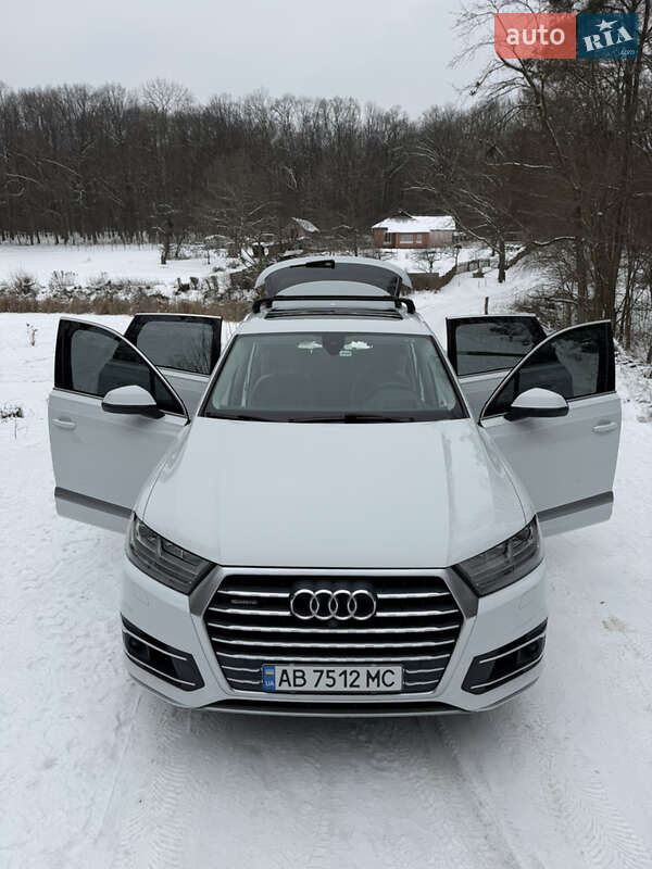 Внедорожник / Кроссовер Audi Q7 2016 в Виннице