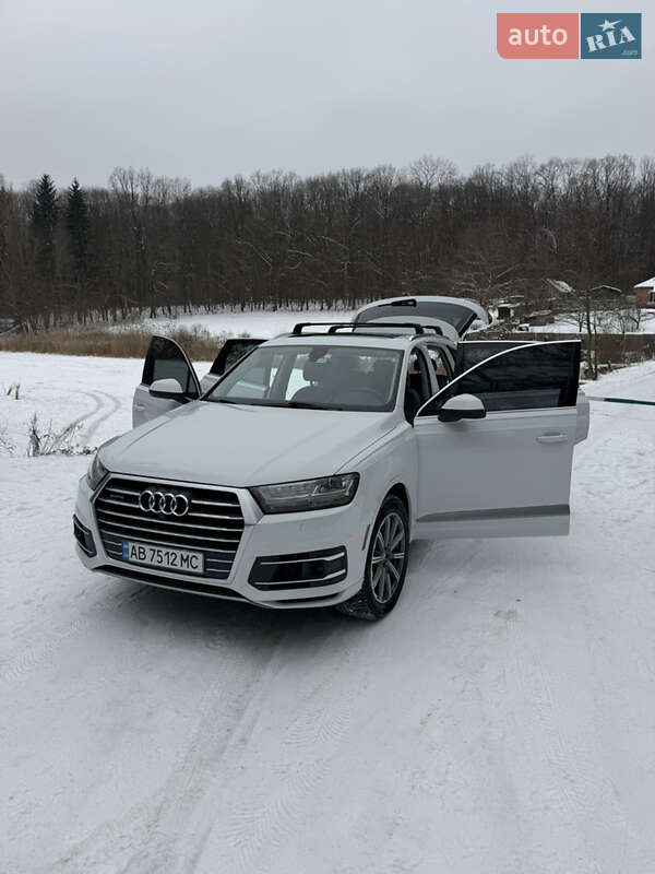Внедорожник / Кроссовер Audi Q7 2016 в Виннице