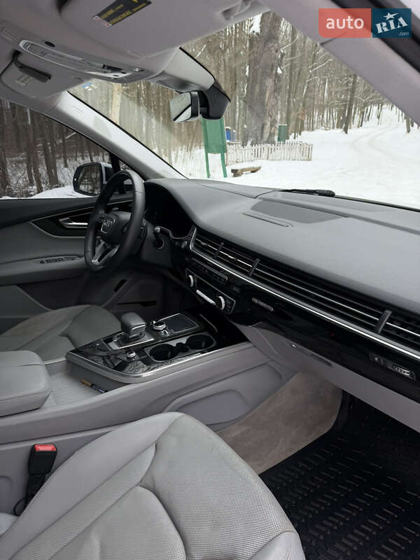 Внедорожник / Кроссовер Audi Q7 2016 в Виннице