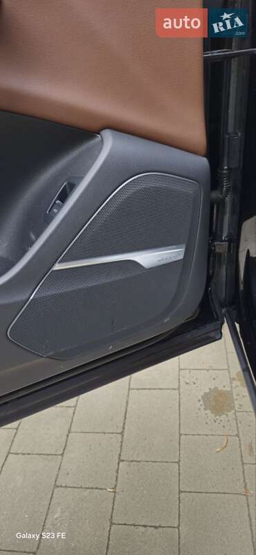 Позашляховик / Кросовер Audi Q7 2017 в Ужгороді