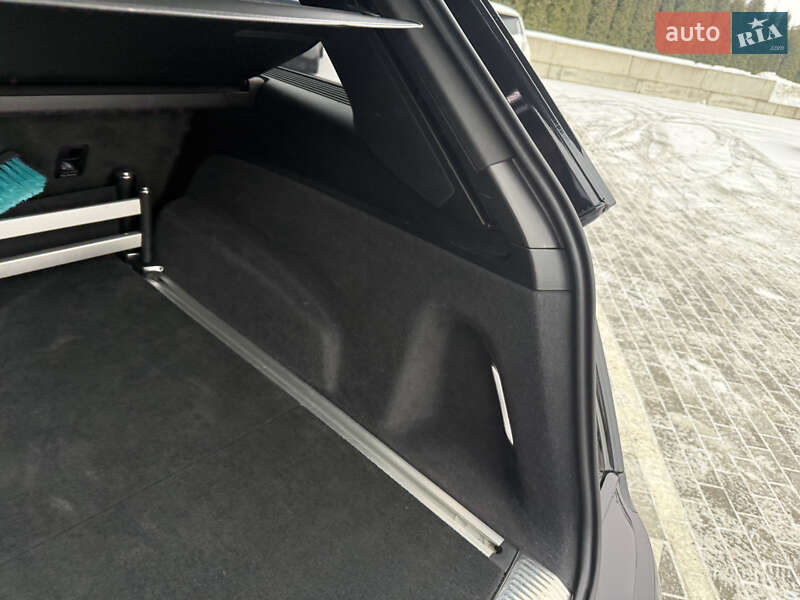 Позашляховик / Кросовер Audi Q7 2018 в Рівному