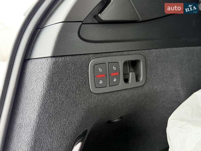 Позашляховик / Кросовер Audi Q7 2018 в Києві фото 43 Позашляховик / Кросовер Audi Q7 2018 в Києві