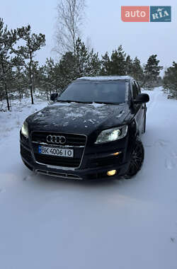 Внедорожник / Кроссовер Audi Q7 2008 в Рокитном