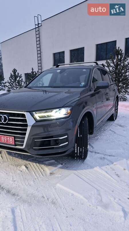 Внедорожник / Кроссовер Audi Q7 2018 в Луцке