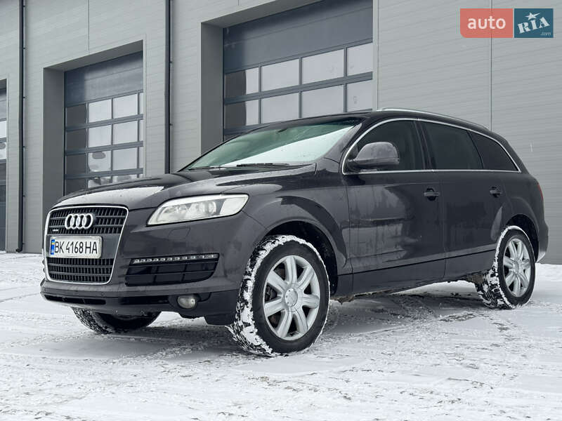 Позашляховик / Кросовер Audi Q7 2006 в Сарнах