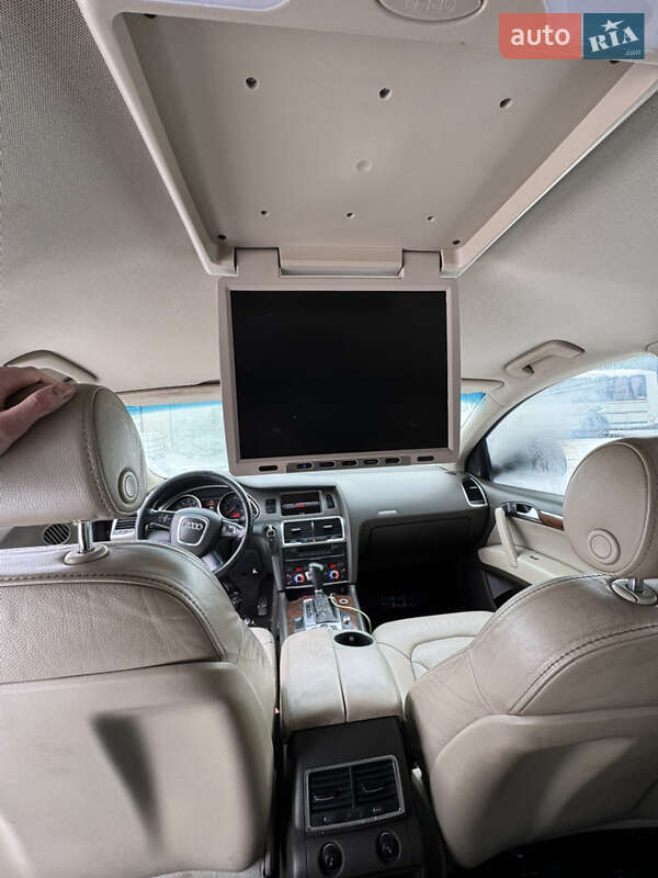 Позашляховик / Кросовер Audi Q7 2006 в Сарнах