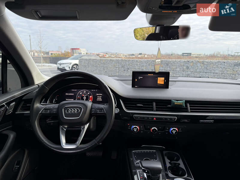 Внедорожник / Кроссовер Audi Q7 2019 в Мукачево