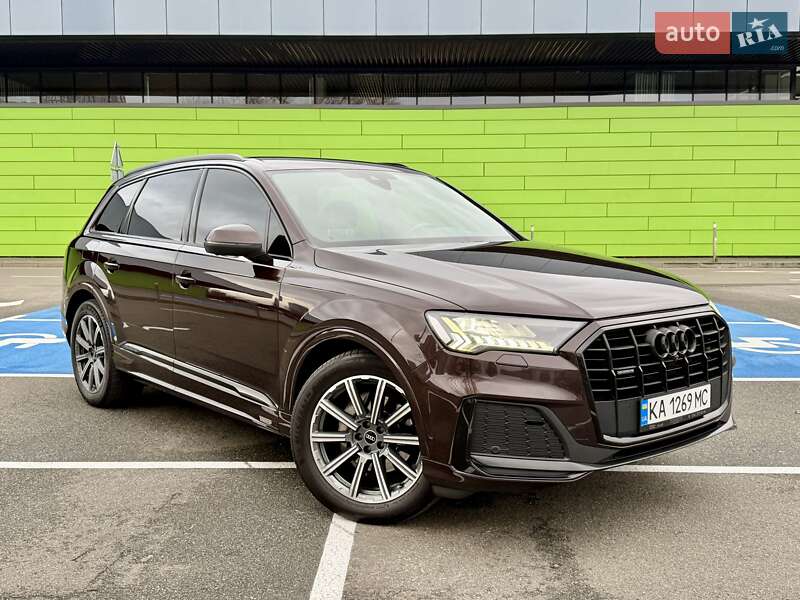 Позашляховик / Кросовер Audi Q7 2022 в Києві фото 10 Позашляховик / Кросовер Audi Q7 2022 в Києві