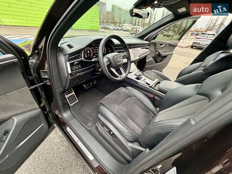 Позашляховик / Кросовер Audi Q7 2022 в Києві фото 31 Позашляховик / Кросовер Audi Q7 2022 в Києві