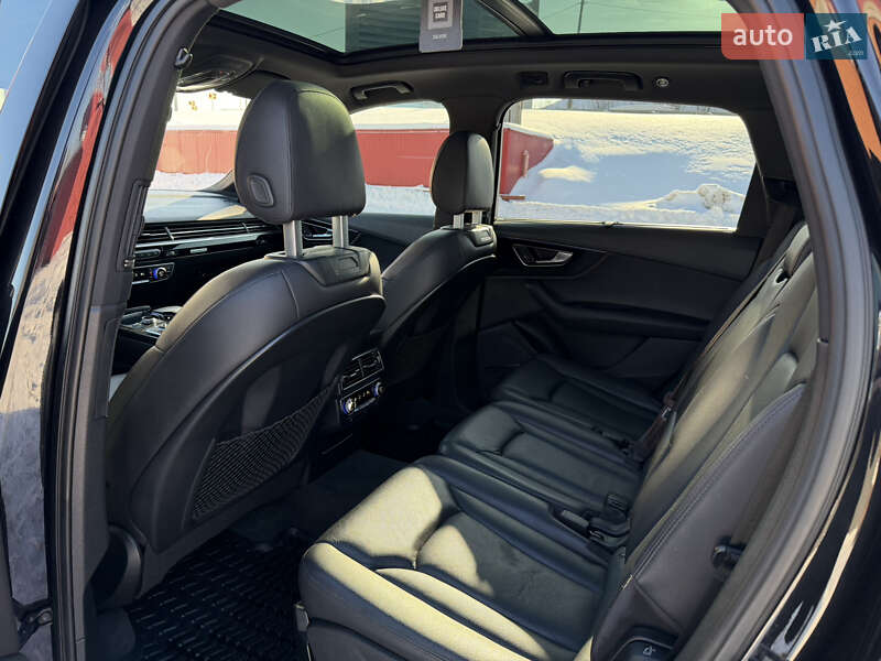 Позашляховик / Кросовер Audi Q7 2017 в Києві фото 25 Позашляховик / Кросовер Audi Q7 2017 в Києві