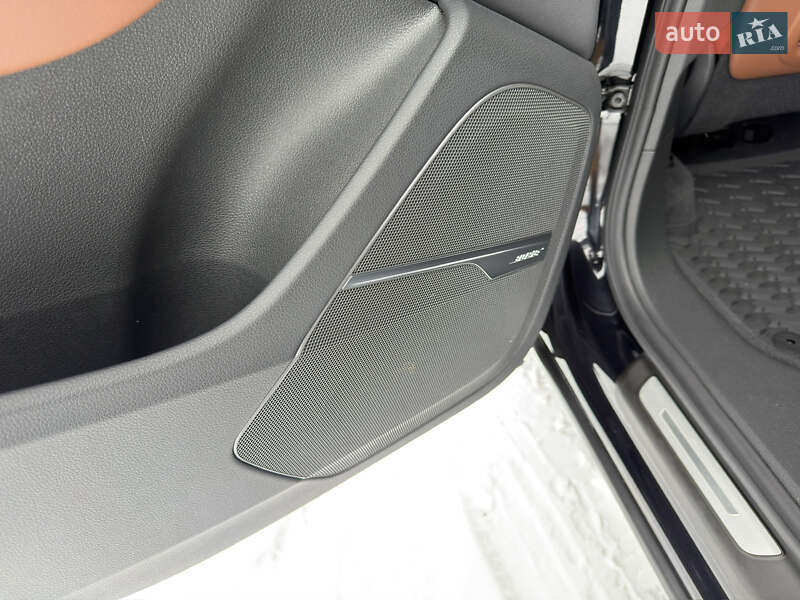 Позашляховик / Кросовер Audi Q7 2020 в Івано-Франківську