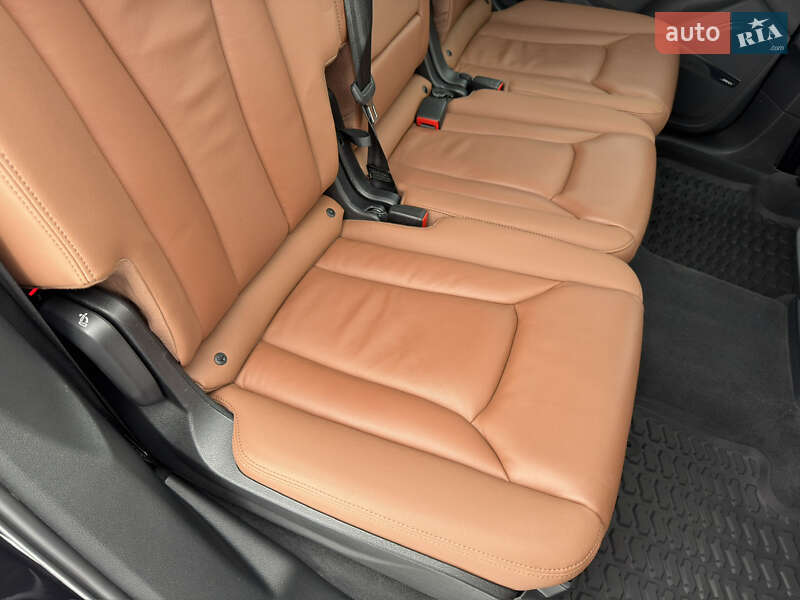 Позашляховик / Кросовер Audi Q7 2020 в Івано-Франківську