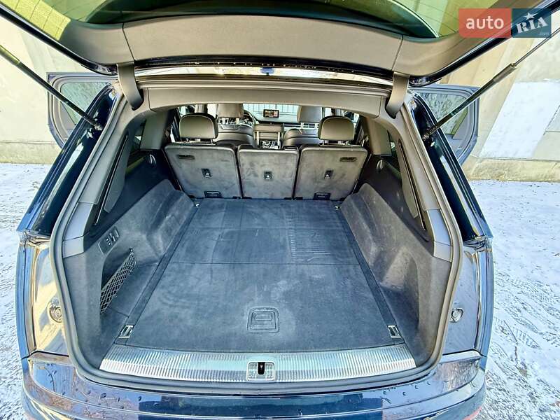Позашляховик / Кросовер Audi Q7 2018 в Одесі