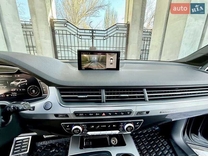 Позашляховик / Кросовер Audi Q7 2018 в Одесі