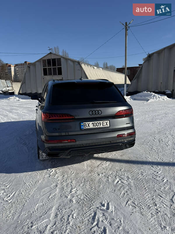 Внедорожник / Кроссовер Audi Q7 2021 в Хмельницком