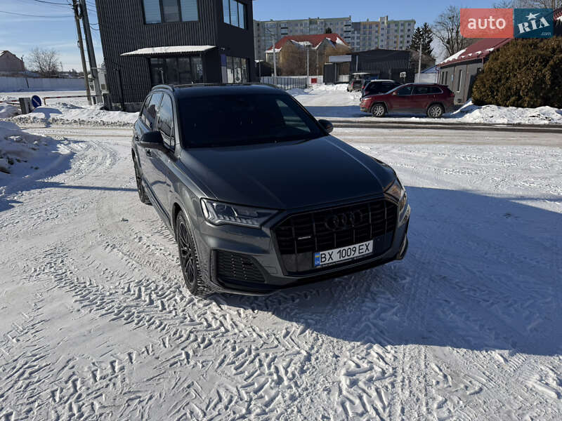 Внедорожник / Кроссовер Audi Q7 2021 в Хмельницком