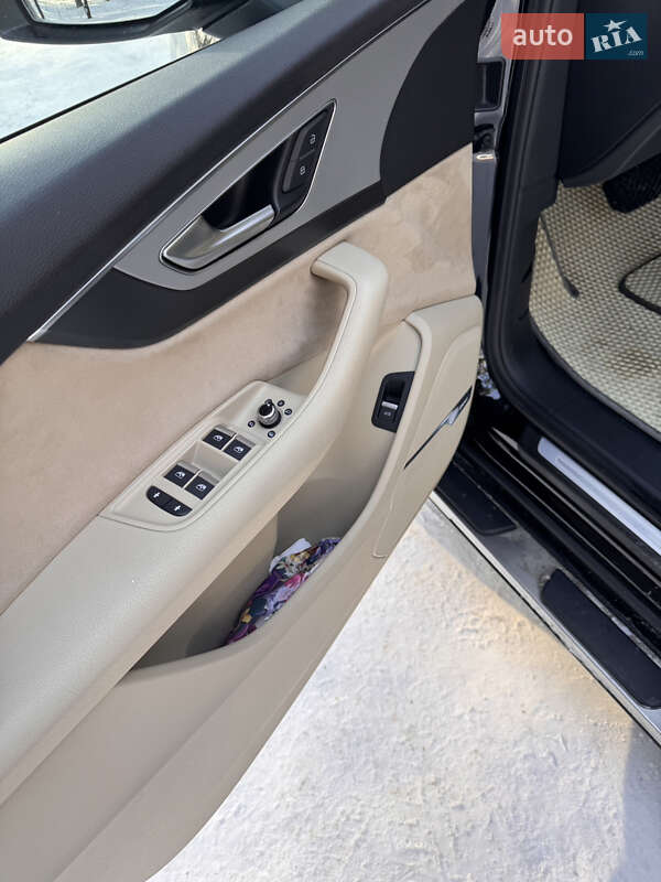 Позашляховик / Кросовер Audi Q7 2017 в Черкасах фото 14 Позашляховик / Кросовер Audi Q7 2017 в Черкасах