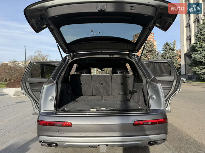 Внедорожник / Кроссовер Audi Q7 2018 в Одессе