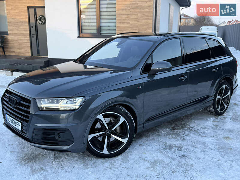 Внедорожник / Кроссовер Audi Q7 2016 в Стрые