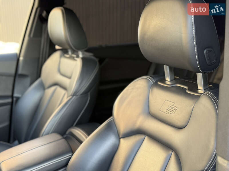 Внедорожник / Кроссовер Audi Q7 2016 в Стрые