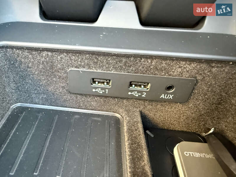 Внедорожник / Кроссовер Audi Q7 2016 в Стрые