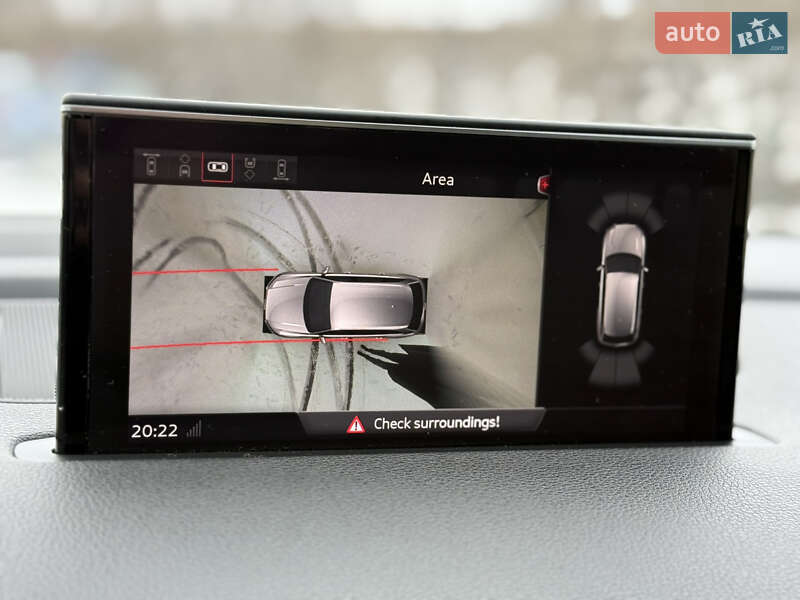 Позашляховик / Кросовер Audi Q7 2017 в Стрию