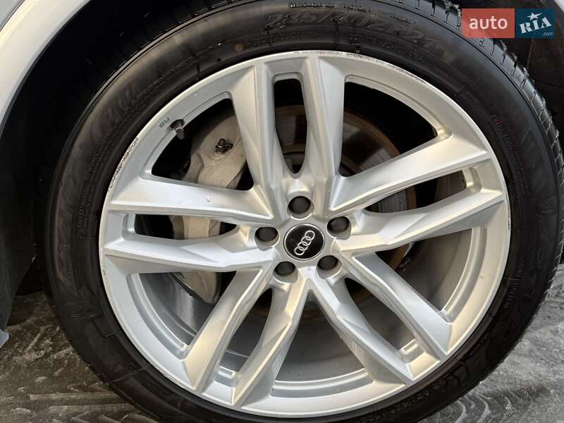 Внедорожник / Кроссовер Audi Q7 2016 в Дрогобыче