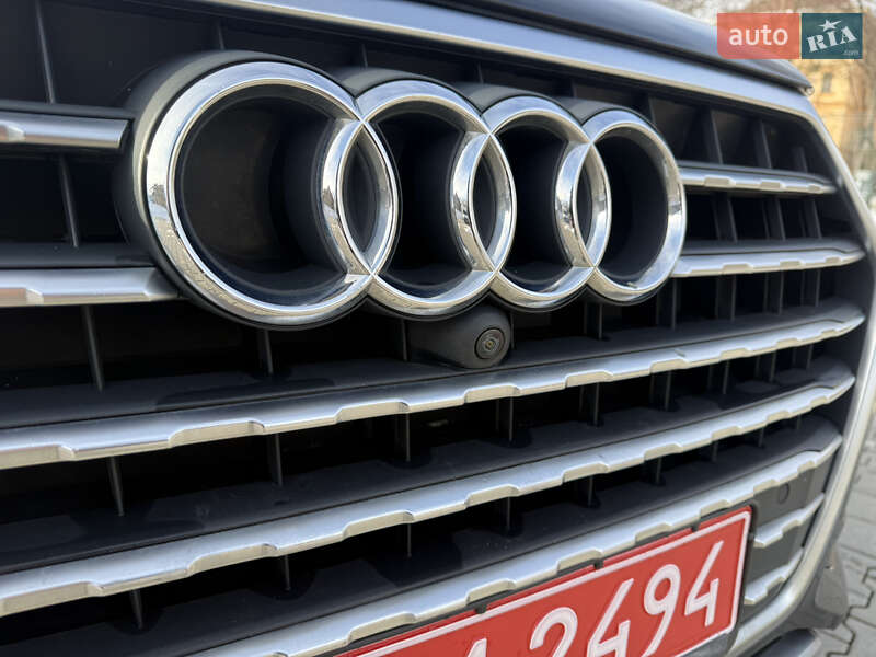 Позашляховик / Кросовер Audi Q7 2017 в Львові