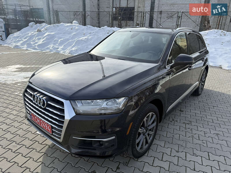 Позашляховик / Кросовер Audi Q7 2017 в Львові