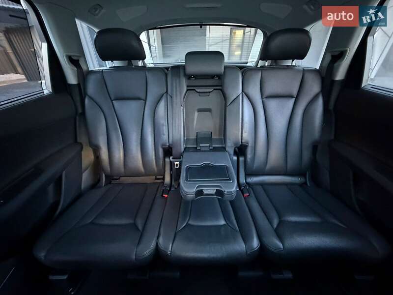 Внедорожник / Кроссовер Audi Q7 2017 в Ровно