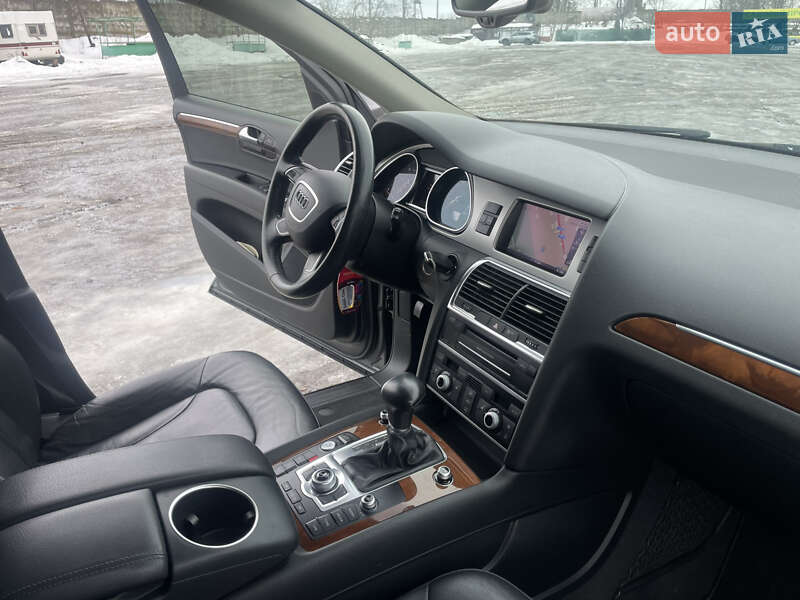 Внедорожник / Кроссовер Audi Q7 2015 в Ровно