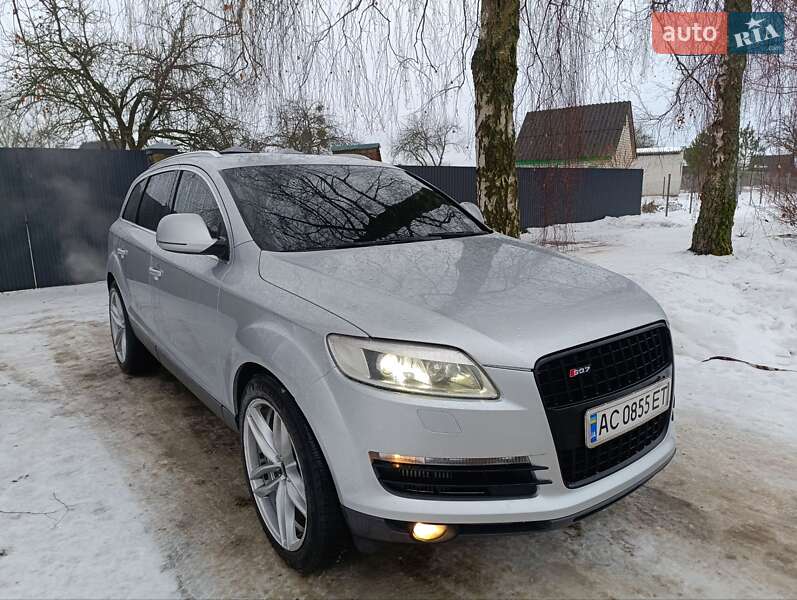 Позашляховик / Кросовер Audi Q7 2006 в Ковелі