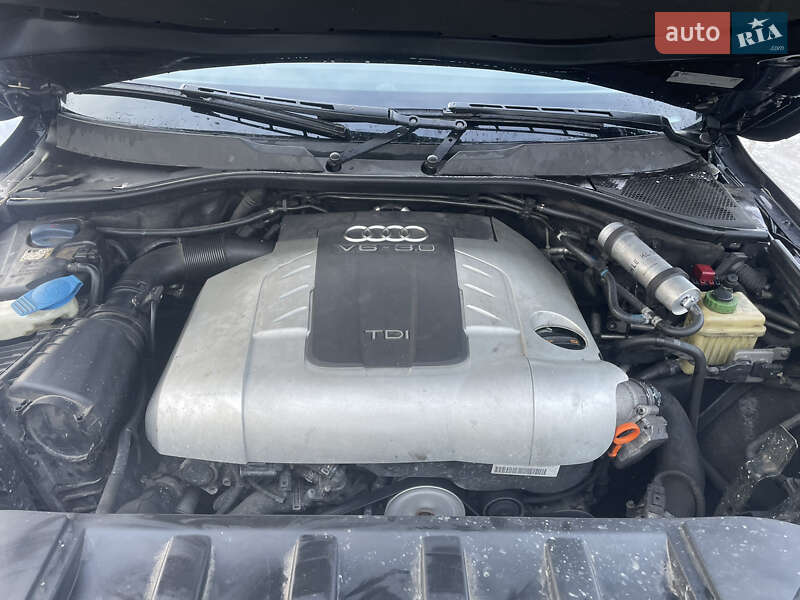 Позашляховик / Кросовер Audi Q7 2011 в Рівному